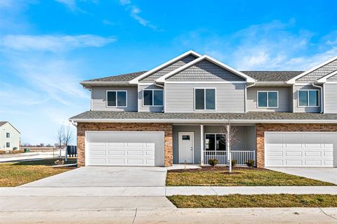 Photo of 1621 Aspen Ct, North Liberty, IA 52317 (MLS # 202505863)