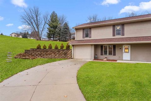 Photo of 114 Therese Ave, Anamosa, IA 52205 (MLS # 202600305)