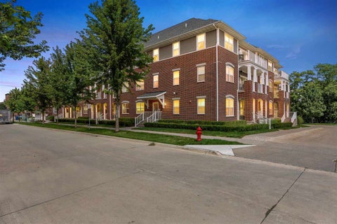 Photo of 2184 Willenbrock Cir, IowaCity, IA 52245 (MLS # 202605544)