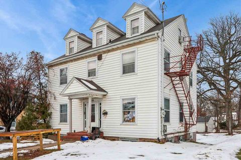 Photo of 728 Bowery Street, IowaCity, IA 52240 (MLS # 202600103)