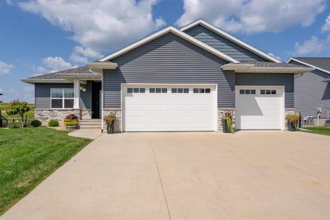 Photo of 3176 Artesian Rd, Marion, IA 52302 (MLS # 202605263)