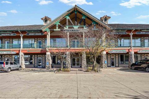 Photo of 1801 2nd St 240 #240, Coralville, IA 52241 (MLS # 202600769)