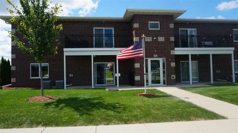 Photo of 745 N Perkins St, LoneTree, IA 52755 (MLS # 202506889)