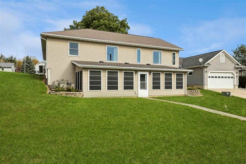 Photo of 100 Court Street, Victor, IA 52347 (MLS # 202606046)