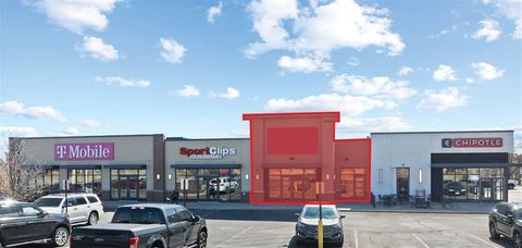 Photo of 3450 Dodge St B #B, Dubuque, IA 52003 (MLS # 202601847)