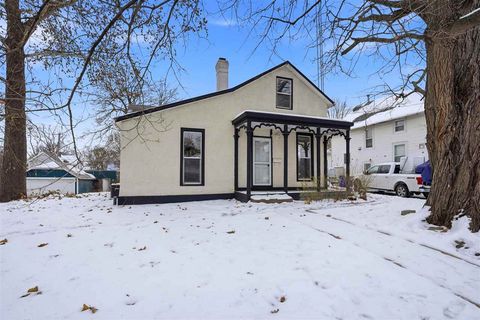 Photo of 426 S Marion Ave, Washington, IA 52353 (MLS # 202507255)