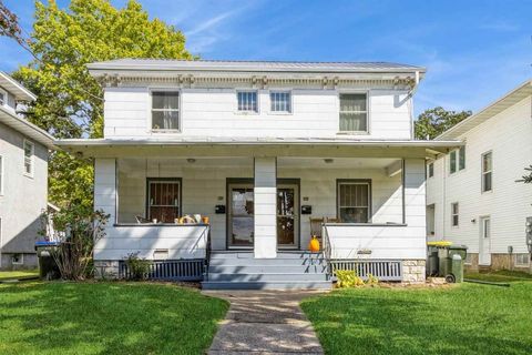 Photo of 520 / 522 S Dodge St, Iowa City, IA 52240 (MLS # 202502373)