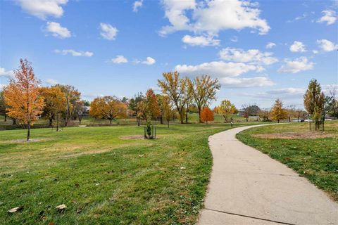 Photo of 2106 Holiday Rd, Coralville, IA 52241 (MLS # 202504042)