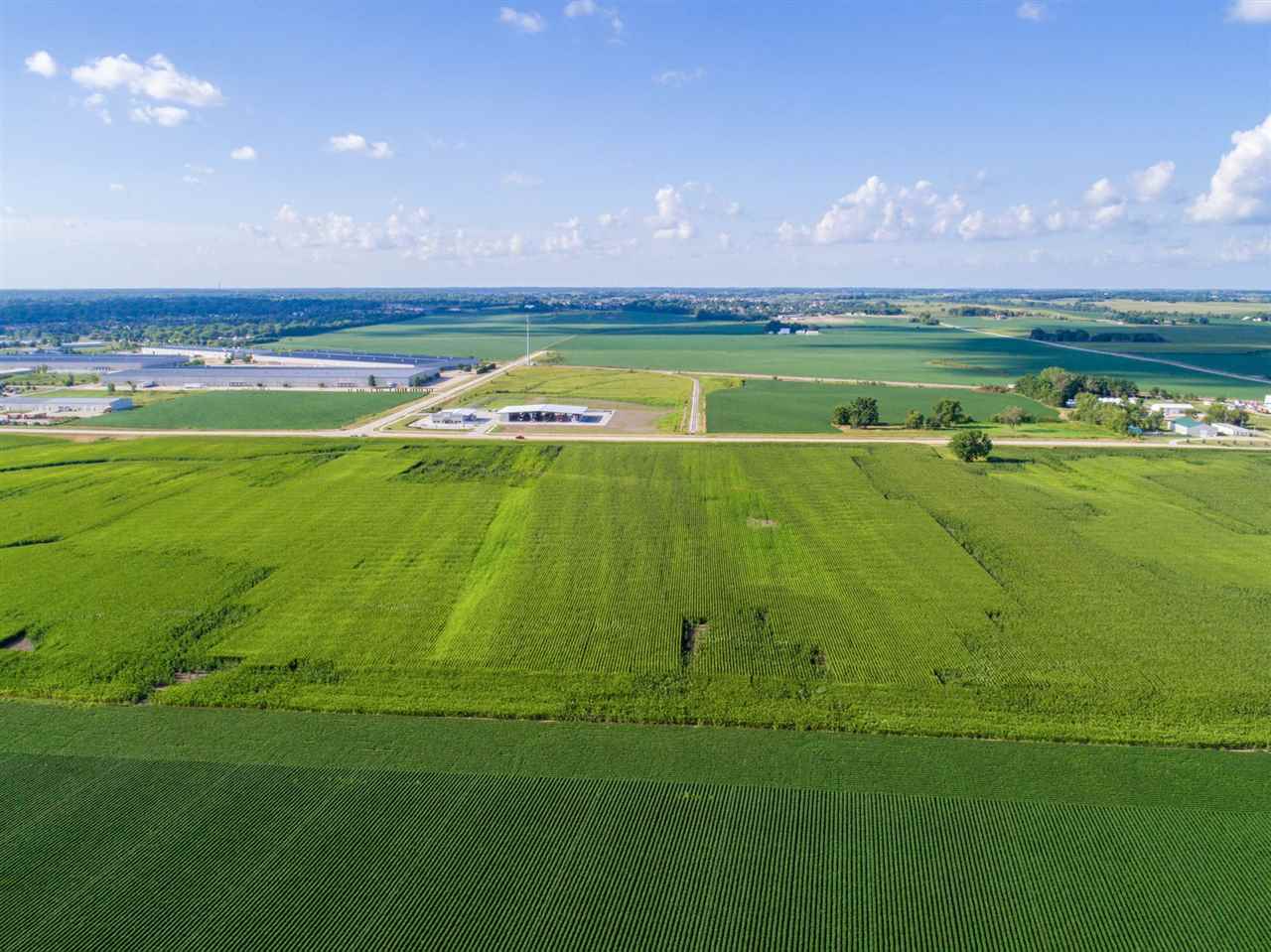 Photo 1 of 10 — 4748 SE 420th St, IowaCity, IA 52240