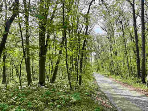 Photo of 6 Acres S Park Rd, Tiffin, IA 52340 (MLS # 202601109)