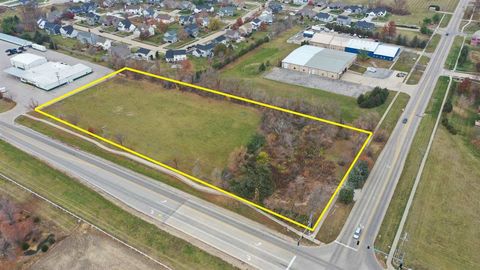 Photo of 1590 Stoney Pt Rd & 6600 16th Ave SW, Cedar Rapids, IA 52404 (MLS # 202501439)