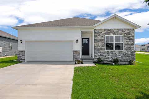 Photo of 3319 Craven Dr, Coralville, IA 52241 (MLS # 202605028)
