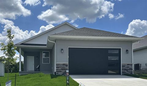 Photo of 4177 Justified Dr, Marion, IA 52302 (MLS # 202405146)