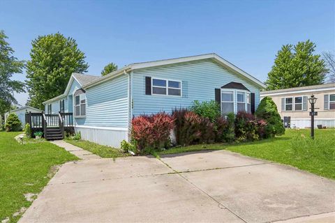 Photo of 1668 Apache Dr, Marion, IA 52302 (MLS # 202603441)