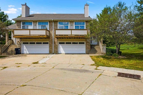 Photo of 1429 McKinley Place, IowaCity, IA 52246 (MLS # 202605280)
