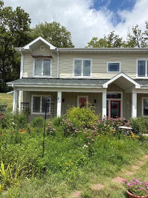 Photo of 171 Prairie Hill Ln, Iowa City, IA 52246 (MLS # 202504725)