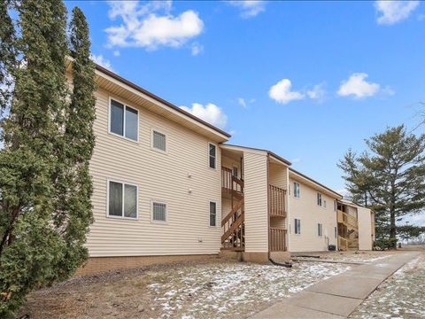 Photo of 475 Westwinds Drive, IowaCity, IA 52246 (MLS # 202601020)