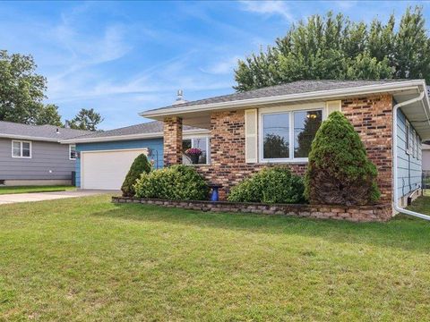 Photo of 2543 29th Avenue, IA 52302 (MLS # 202505995)