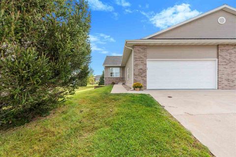 Photo of 315 Highland Ct, IA 52228 (MLS # 202506020)