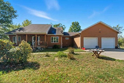 Photo of 5327 Vincent Ave NE, WestBranch, IA 52358 (MLS # 202602276)