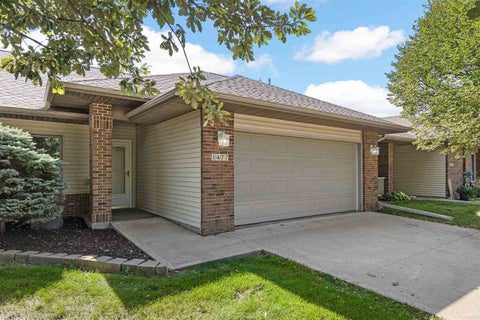Photo of 1477 Buckingham Pl, IowaCity, IA 52240 (MLS # 202605302)