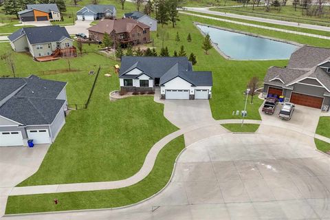 Photo of 1040 Grouse Ct, NorthLiberty, IA 52317 (MLS # 202601965)