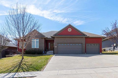 Photo of 1122 Eagle Pl, IowaCity, IA 52246 (MLS # 202601938)