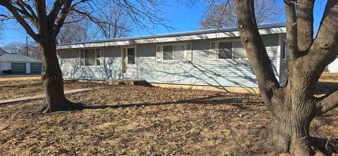 Photo of 202 N Iowa St, Keota, IA 52248 (MLS # 202601179)