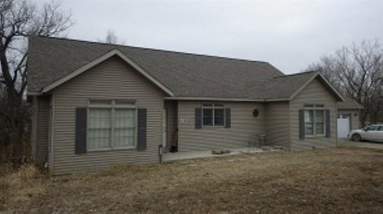 Photo 1 of 1 — 1051 Vine Ave, Riverside, IA 52327