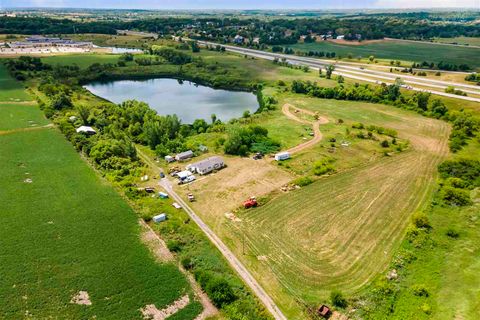 Photo of 3416 County Home Rd, Cedar Rapids, IA 52411 (MLS # 202303803)