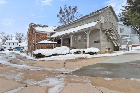 Photo of 4712 220th Trail, Amana, IA 52203 (MLS # 202507259)