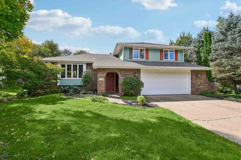 Photo of 2129 Slagle Cir, IowaCity, IA 52246 (MLS # 202606061)