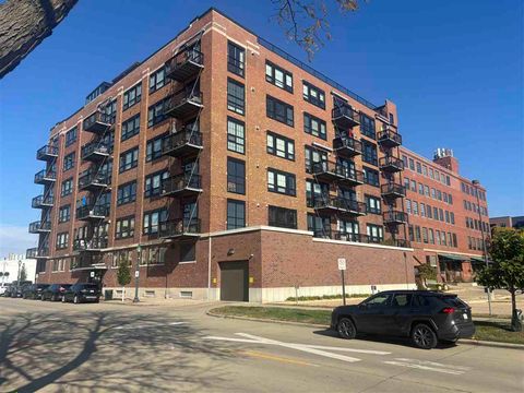 Photo of 900 SE 2nd Street 103 #103, CedarRapids, IA 52401 (MLS # 202507049)