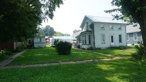 Photo of 221 W Commercial St, LoneTree, IA 52755 (MLS # 202506890)