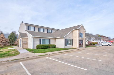 Photo of 313 Scott Ct, IowaCity, IA 52245 (MLS # 202600310)