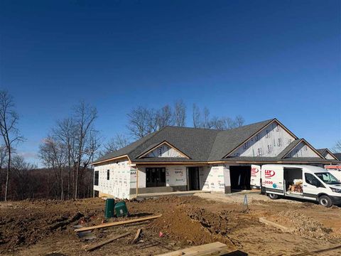 Photo of 655 Maclan Ct, IowaCity, IA 52246 (MLS # 202600183)