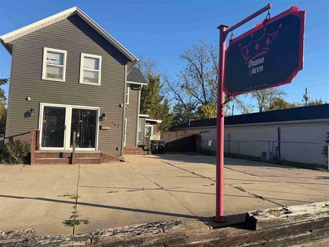 Photo of 462 7th Ave, Marion, IA 52302 (MLS # 202506633)