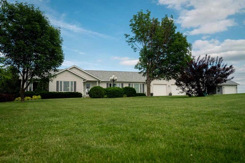 Photo of 3559 40th Street, Grinnell, IA 50112 (MLS # 202603687)