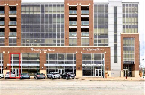 Photo of 1303 5th St 103 #103, Coralville, IA 52241 (MLS # 202501713)