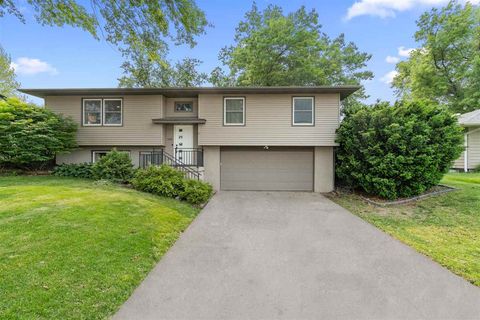 Photo of 315 Westgate st., Iowa City, IA 52246 (MLS # 202503581)