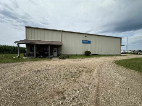 Photo of 901 E South St, Tipton, IA 52772 (MLS # 202605222)