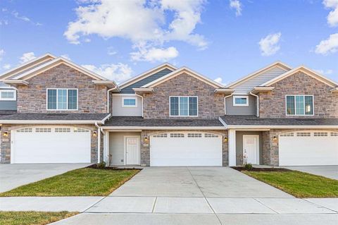 Photo of 2894 Ridgeview Rd Unit C, Coralville, IA 52241 (MLS # 202405119)