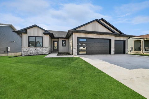 Photo of 1423 Echo Ridge Lane, Marion, IA 52302 (MLS # 202605669)