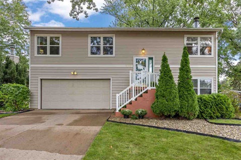 Photo of 1280 Esther Ct, IowaCity, IA 52240 (MLS # 202605615)
