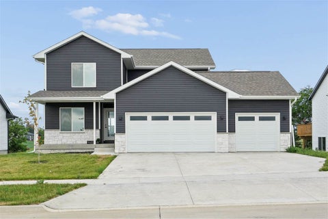 Photo of 808 Crestview Dr, Solon, IA 52333 (MLS # 202605220)