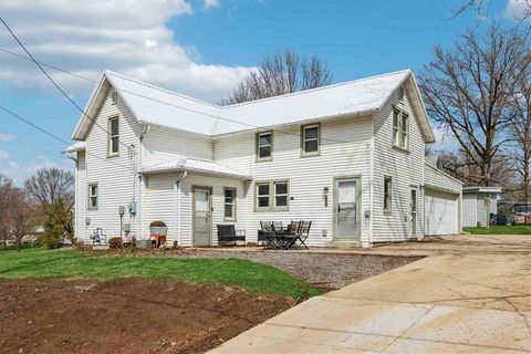 Photo of 308 High Street, Williamsburg, IA 52361 (MLS # 202602434)