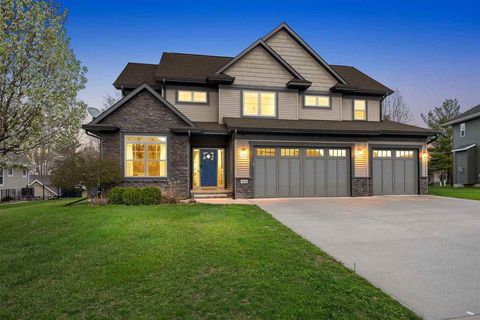 Photo of 1030 Highland Park Ave, Coralville, IA 52241 (MLS # 202602457)