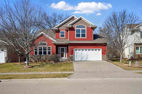 Photo of 1021 Ryan Ct, Iowa City, IA 52246 (MLS # 202501707)