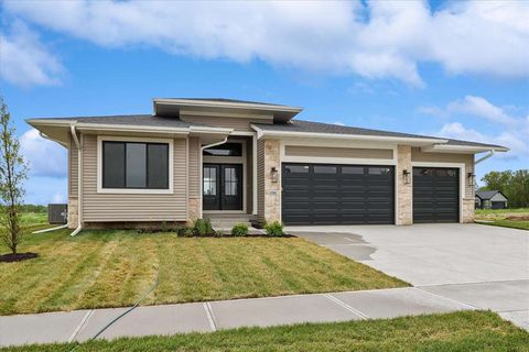 Photo of 1201 Timber Trl, Solon, IA 52333 (MLS # 202601974)