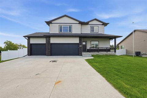 Photo of 903 Carl Ct, Solon, IA 52333 (MLS # 202602940)